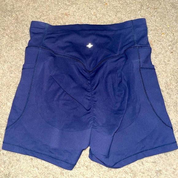 Size S HALARA Booty Lift Navy Blue Athletic Shorts - Picture 1 of 3